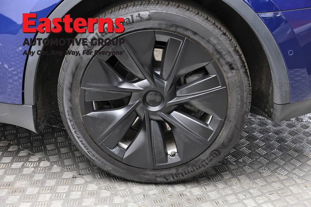 Used 2020 Tesla Model Y Long Range image 18