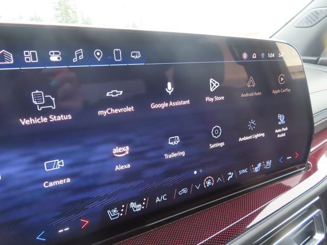 Used 2025 Chevrolet Traverse RS w/ LPO, Floor Liner Package AWD/4WD image 31