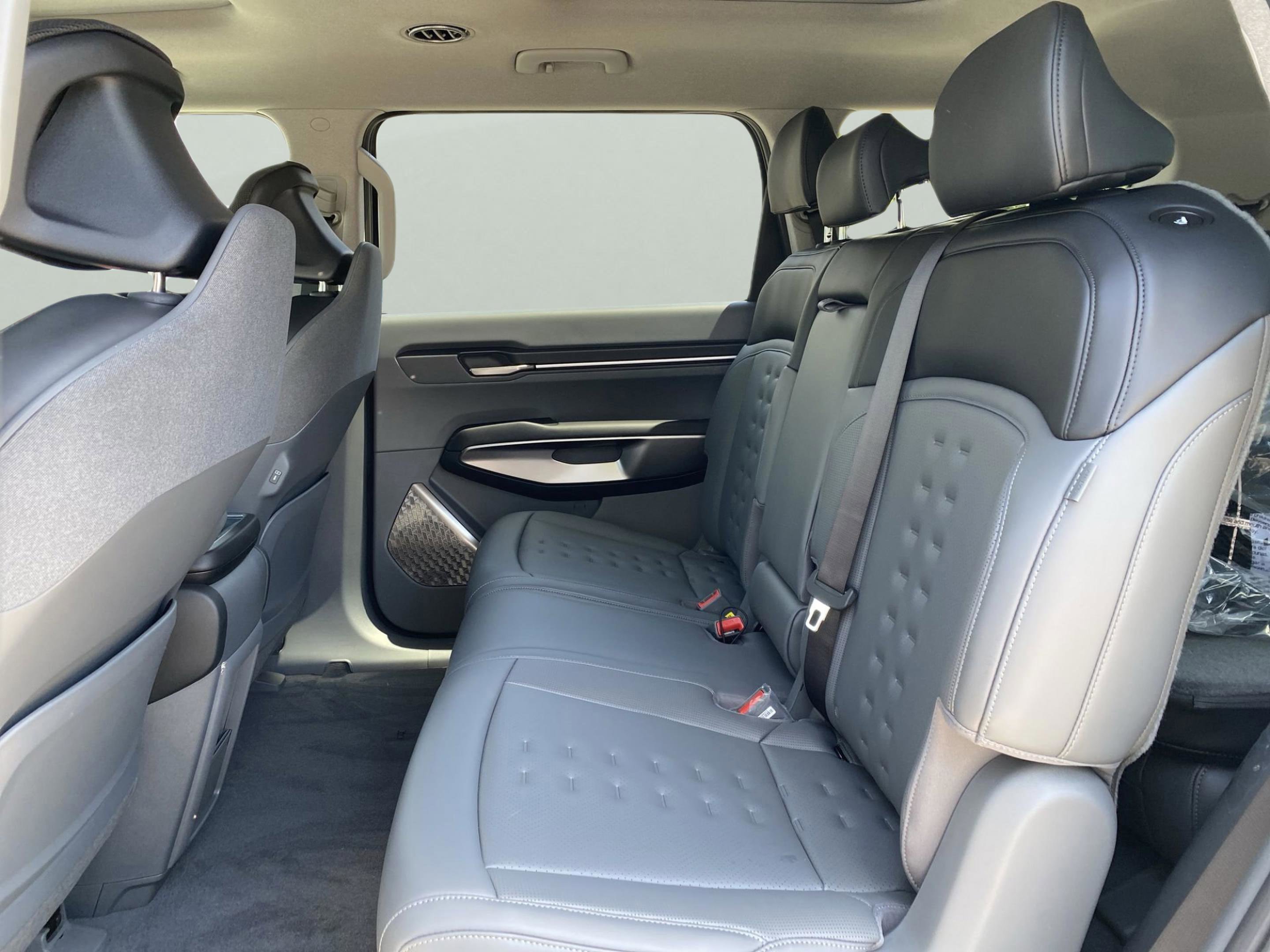 New 2026 Kia EV9 Wind AWD/4WD image 15