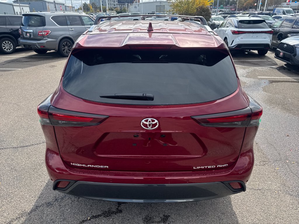 New 2026 Toyota Highlander Limited AWD/4WD image 6