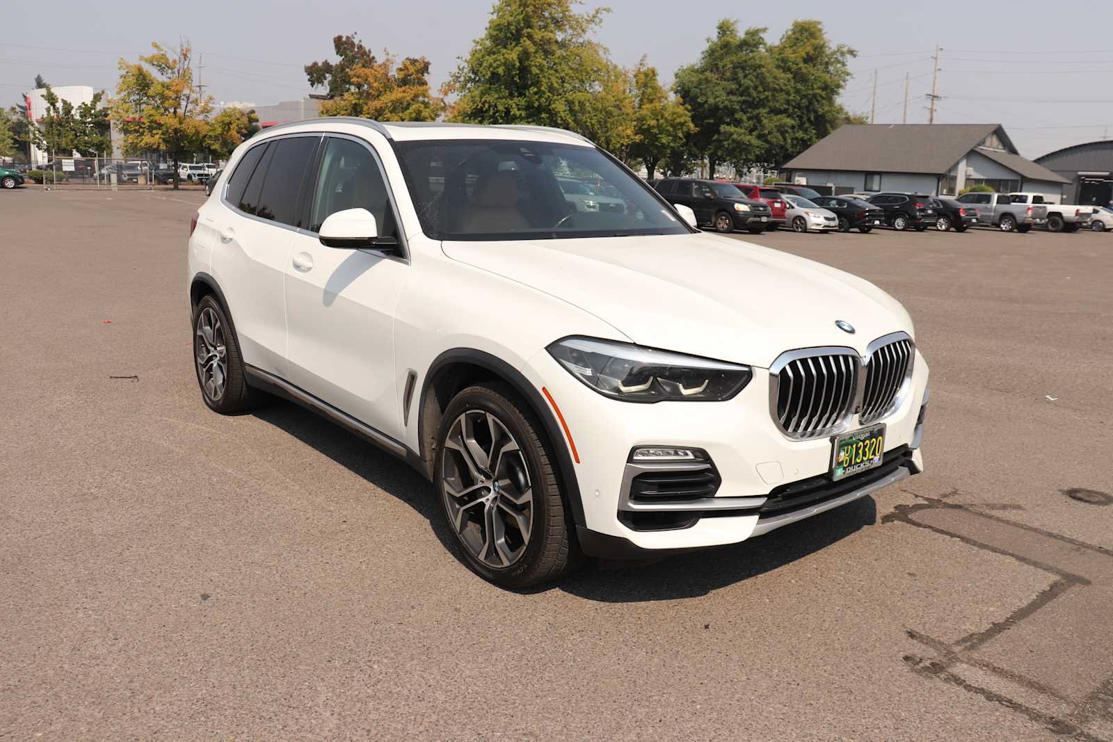 Used 2019 BMW X5 xDrive40i w/ Premium Package 2 AWD/4WD image 3