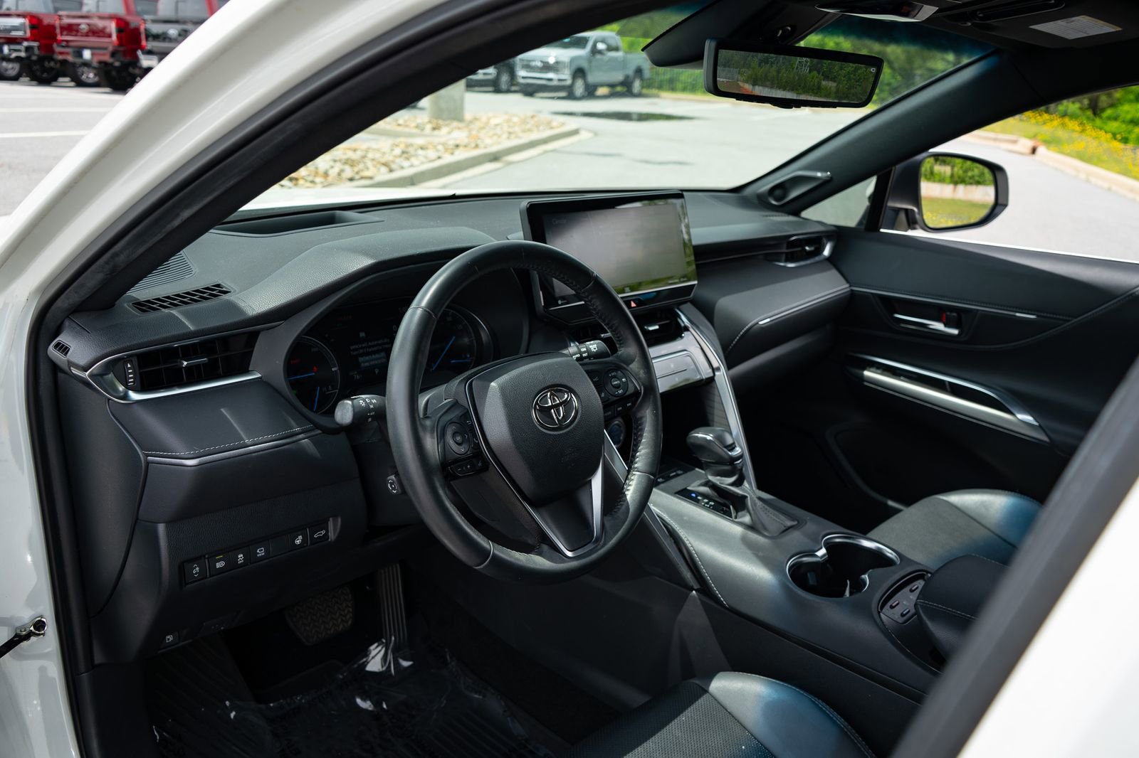 Used 2021 Toyota Venza Limited w/ Advanced Technology Package AWD/4WD image 13
