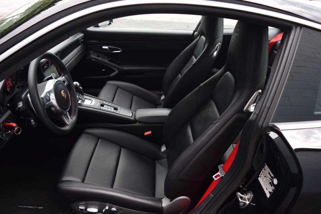 Used 2015 Porsche 911 Carrera 4S AWD/4WD image 33