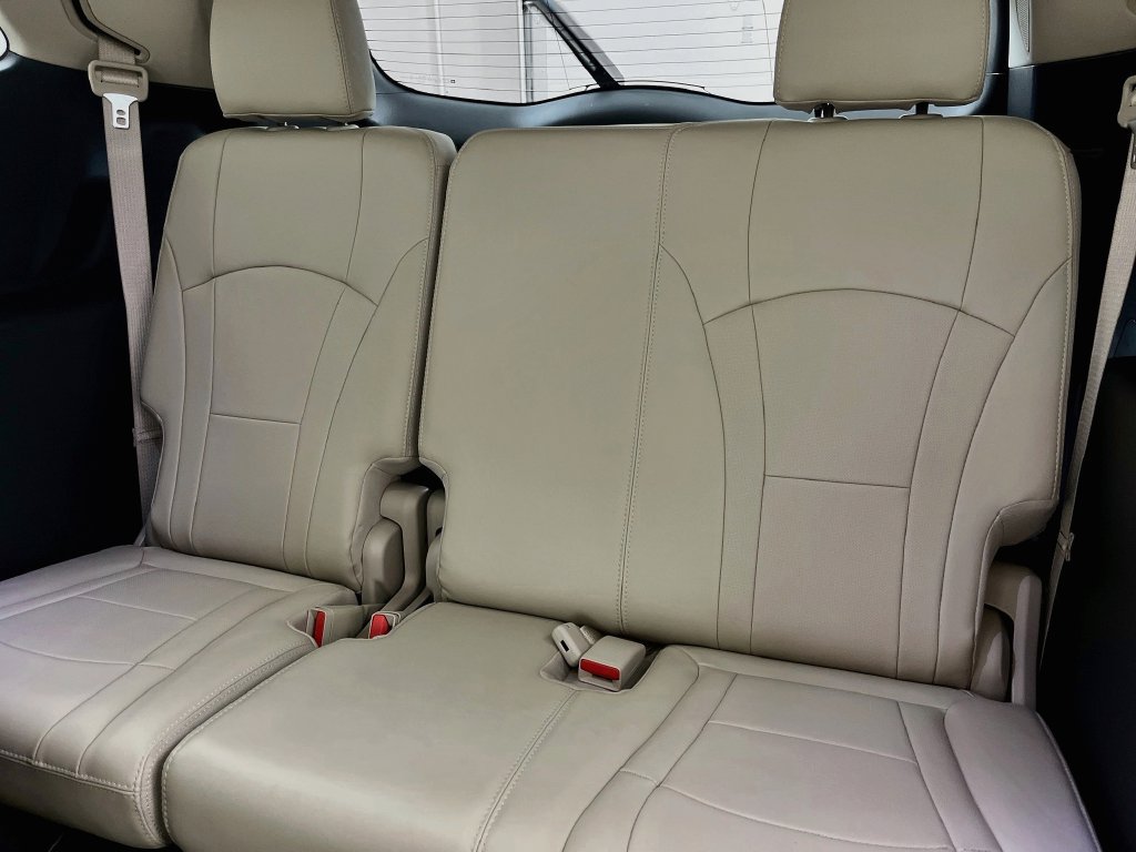 Used 2020 Buick Enclave Essence w/ Sound and Sites Package FWD image 34