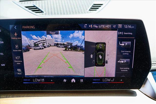 Used 2025 BMW X1 xDrive28i w/ Technology Package image 17