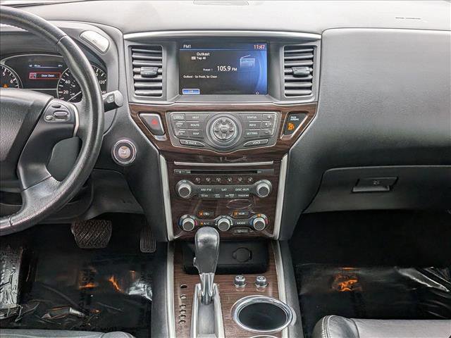 Used 2013 Nissan Pathfinder Platinum w/ Platinum Premium Pkg FWD image 16