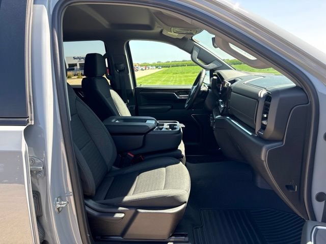 Used 2024 Chevrolet Silverado 1500 RST AWD/4WD image 21