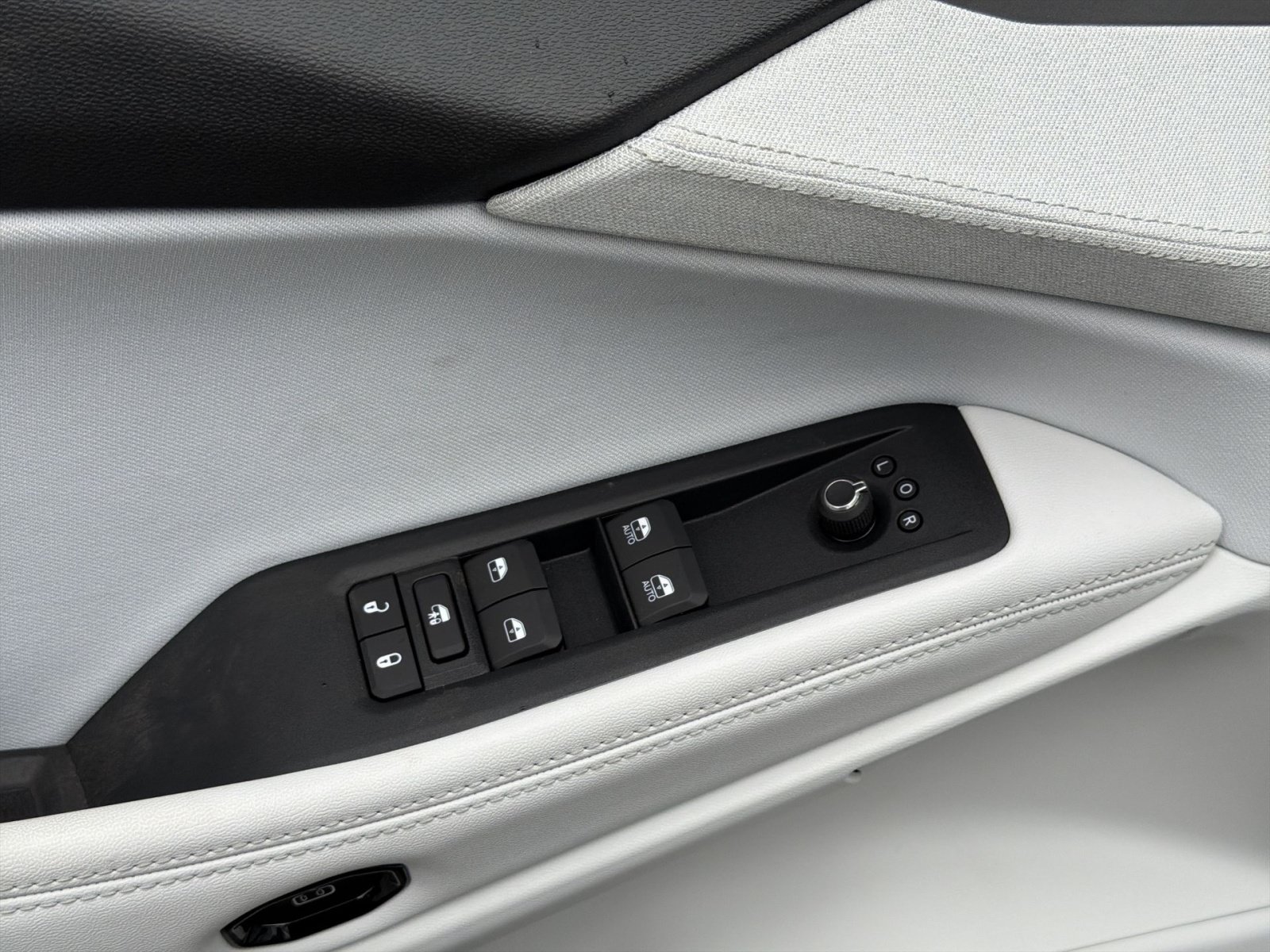 New 2026 Jeep Cherokee Laredo AWD/4WD image 15