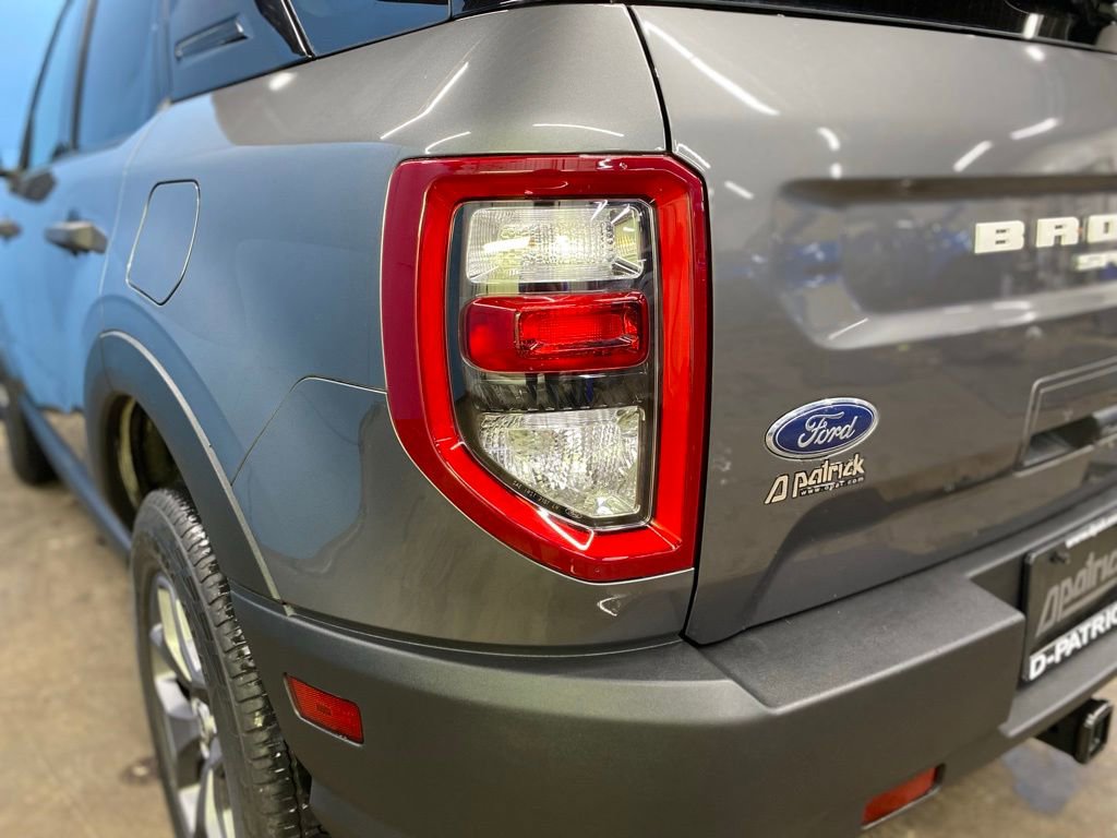 Used 2022 Ford Bronco Sport Badlands image 9