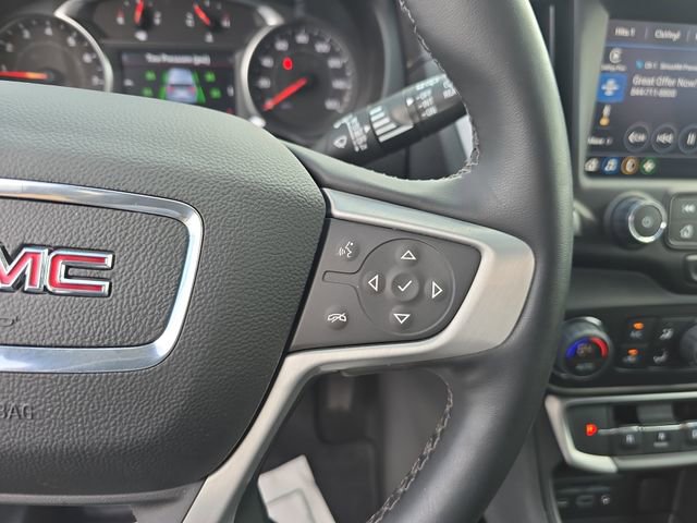 Used 2023 GMC Terrain SLT image 18
