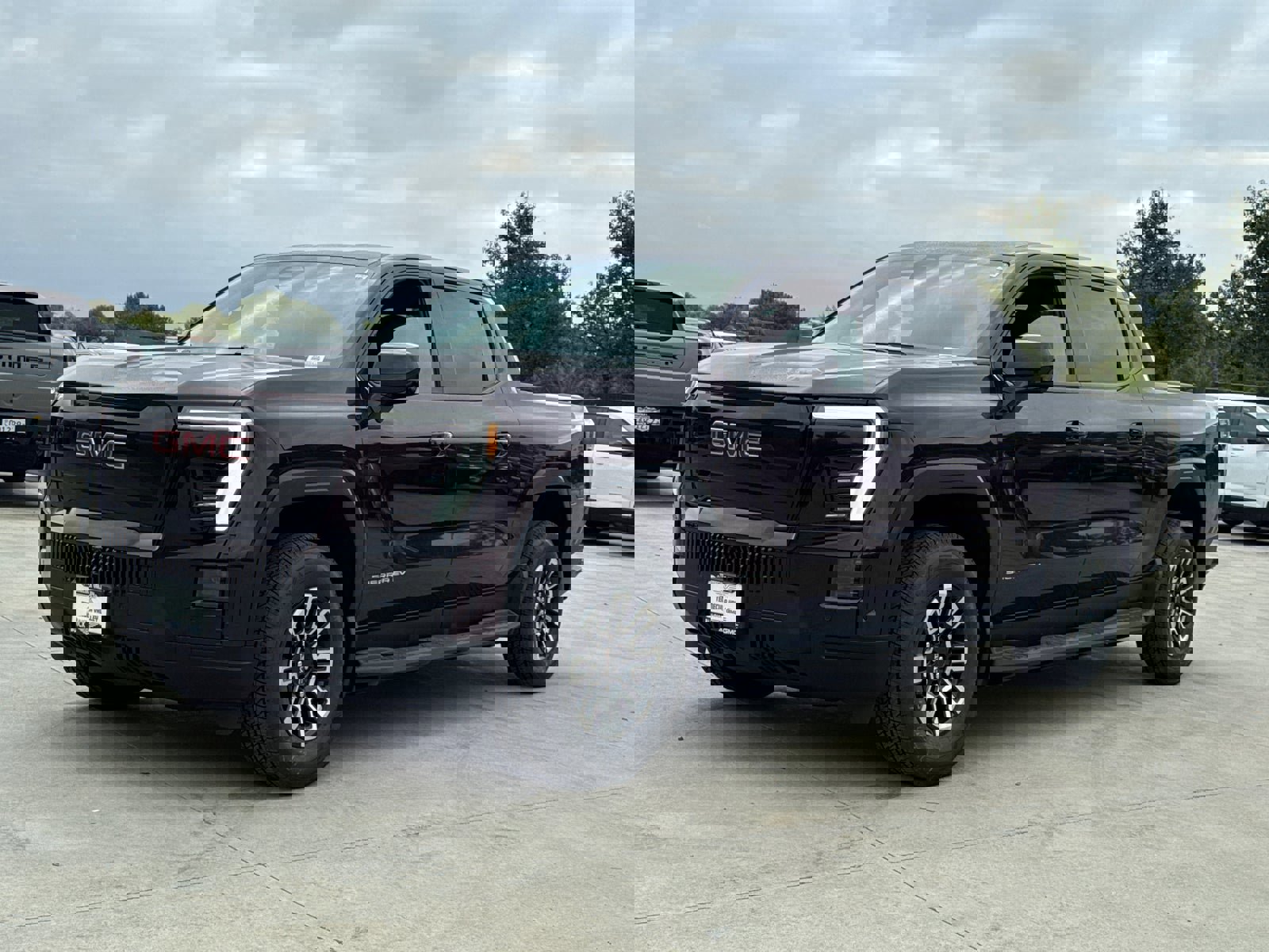 New 2026 GMC Sierra EV Elevation image 4