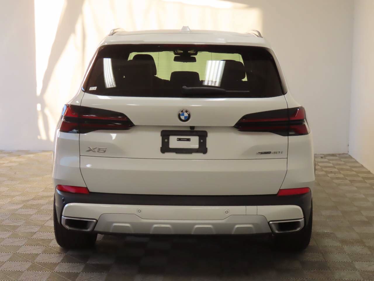 Used 2025 BMW X5 sDrive40i w/ Climate Comfort Package RWD image 4