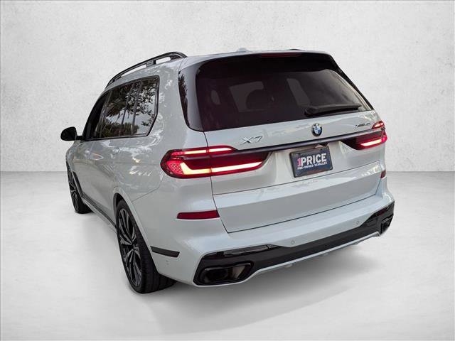 Used 2024 BMW X7 xDrive40i w/ M Sport Package AWD/4WD image 8