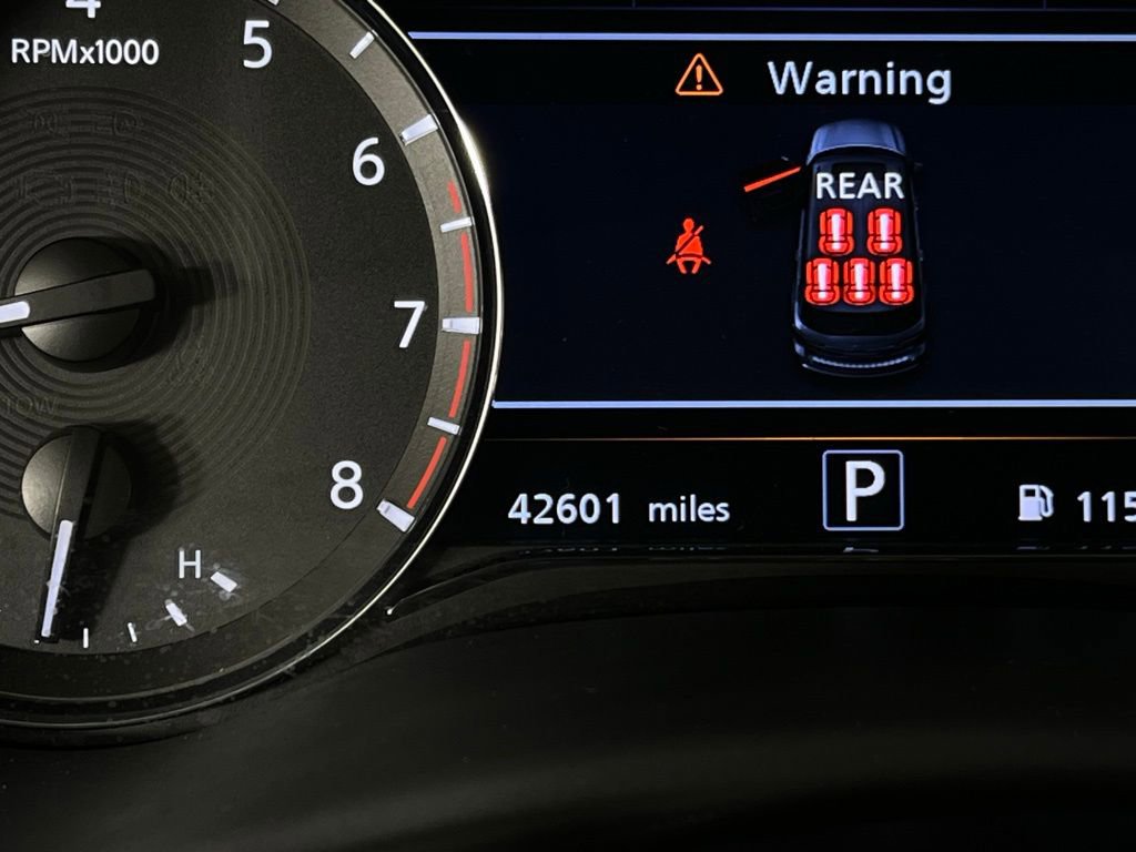 Used 2024 INFINITI QX80 Luxe image 16