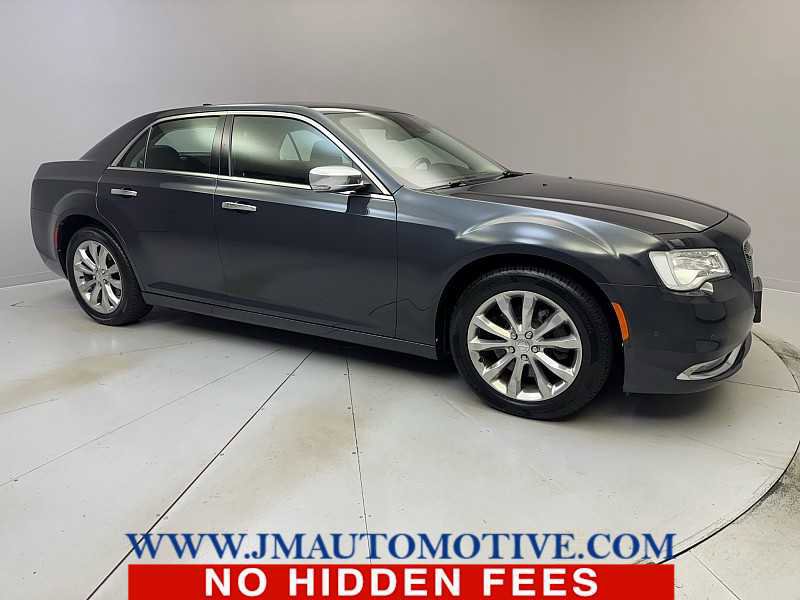 Used 2019 Chrysler 300 Limited w/ Safetytec Plus Group image 7