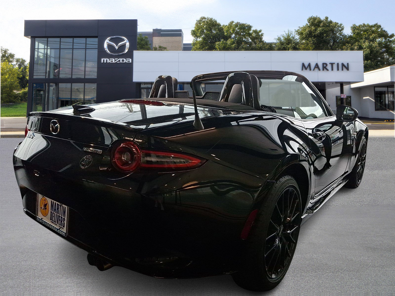 New 2025 MAZDA MX-5 Miata Club w/ Brembo/BBS Recaro Package RWD image 4