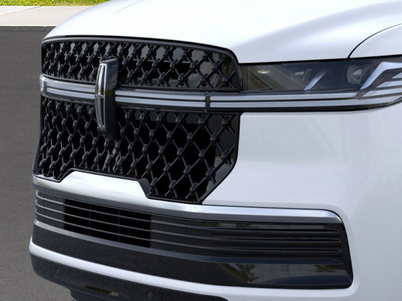 New 2026 Lincoln Navigator L Reserve w/ Jet Appearance Package AWD/4WD image 17
