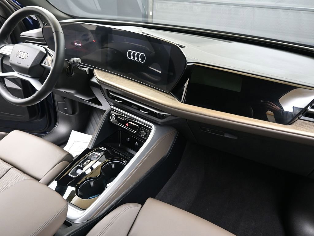 Certified 2025 Audi Q5 Premium Plus w/ Premium Plus image 13