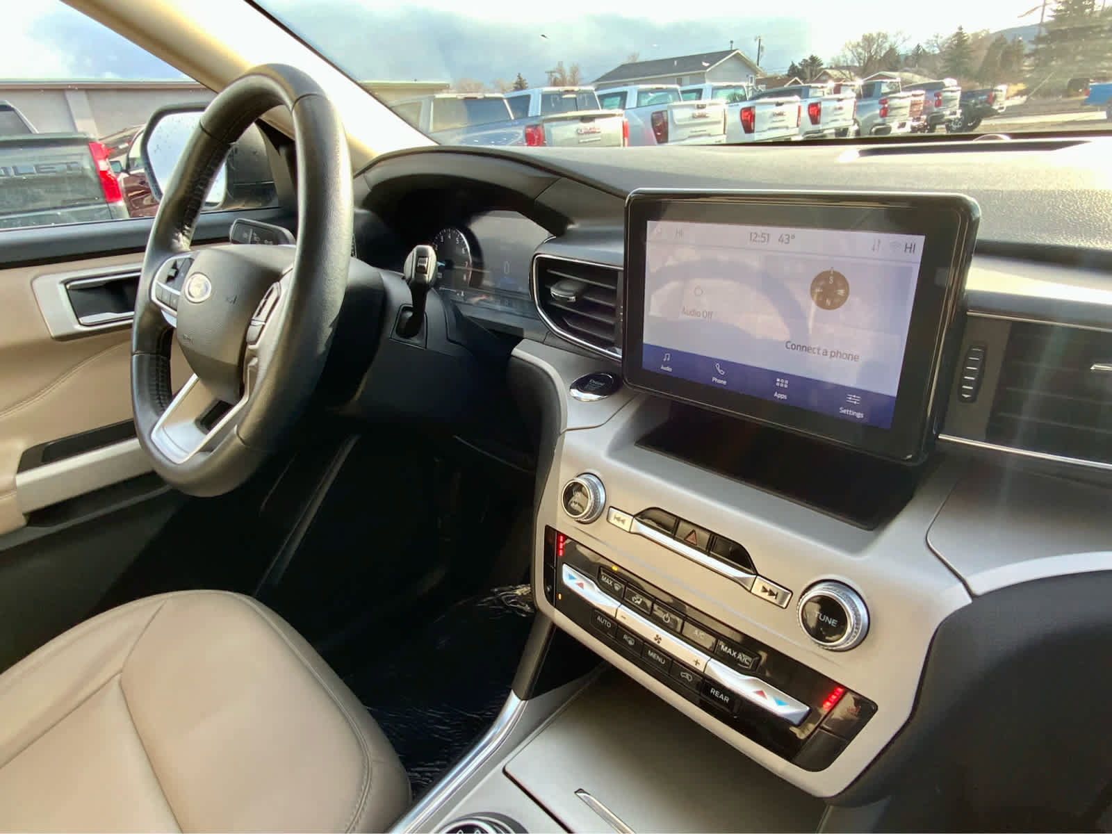 Used 2023 Ford Explorer XLT w/ Equipment Group 202A image 49