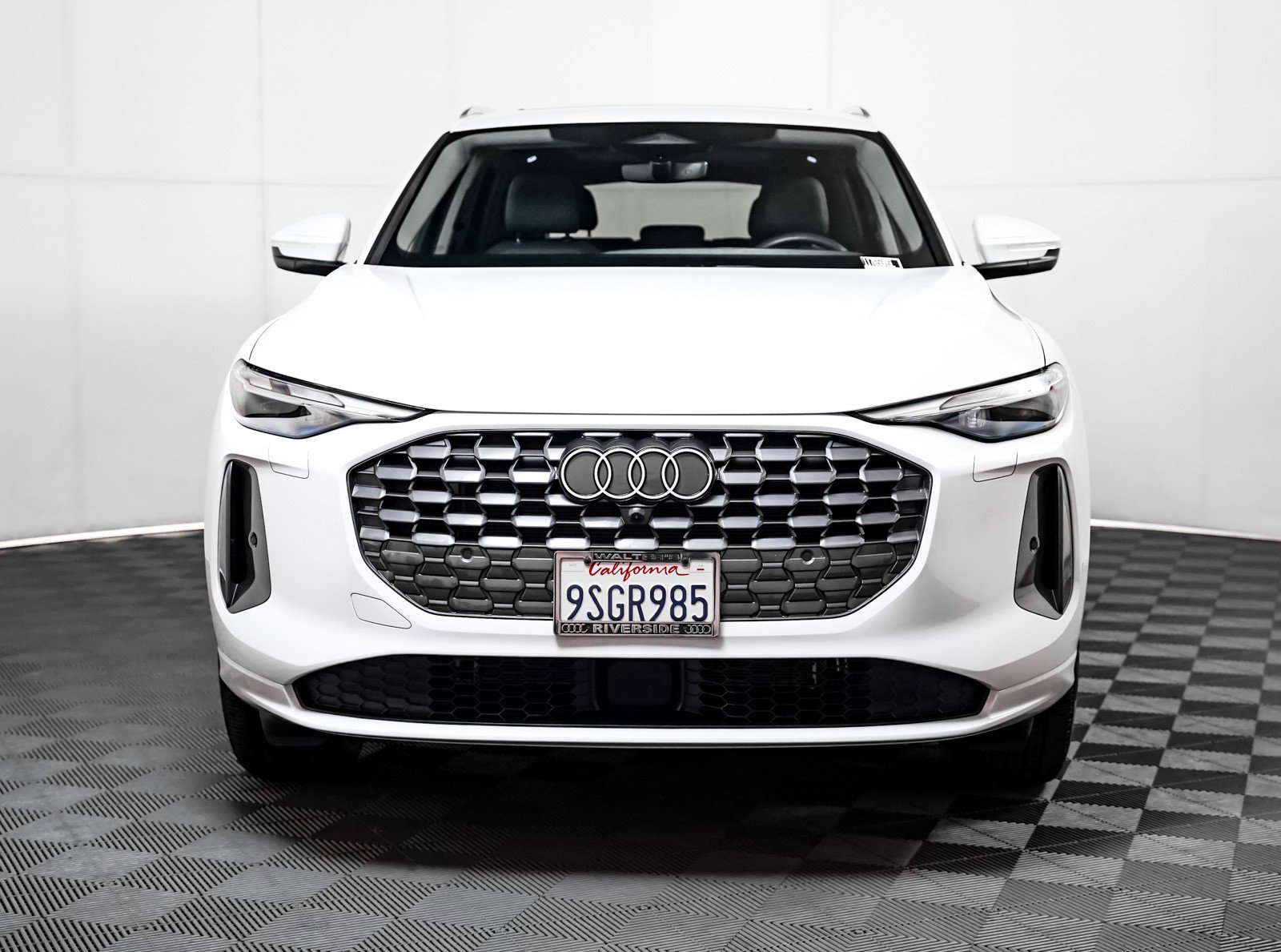 Certified 2025 Audi Q5 Premium w/ Convenience Package image 13