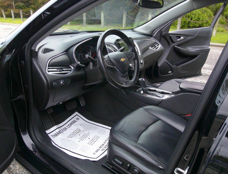 Used 2017 Chevrolet Malibu LT w/ Leather Package FWD image 69