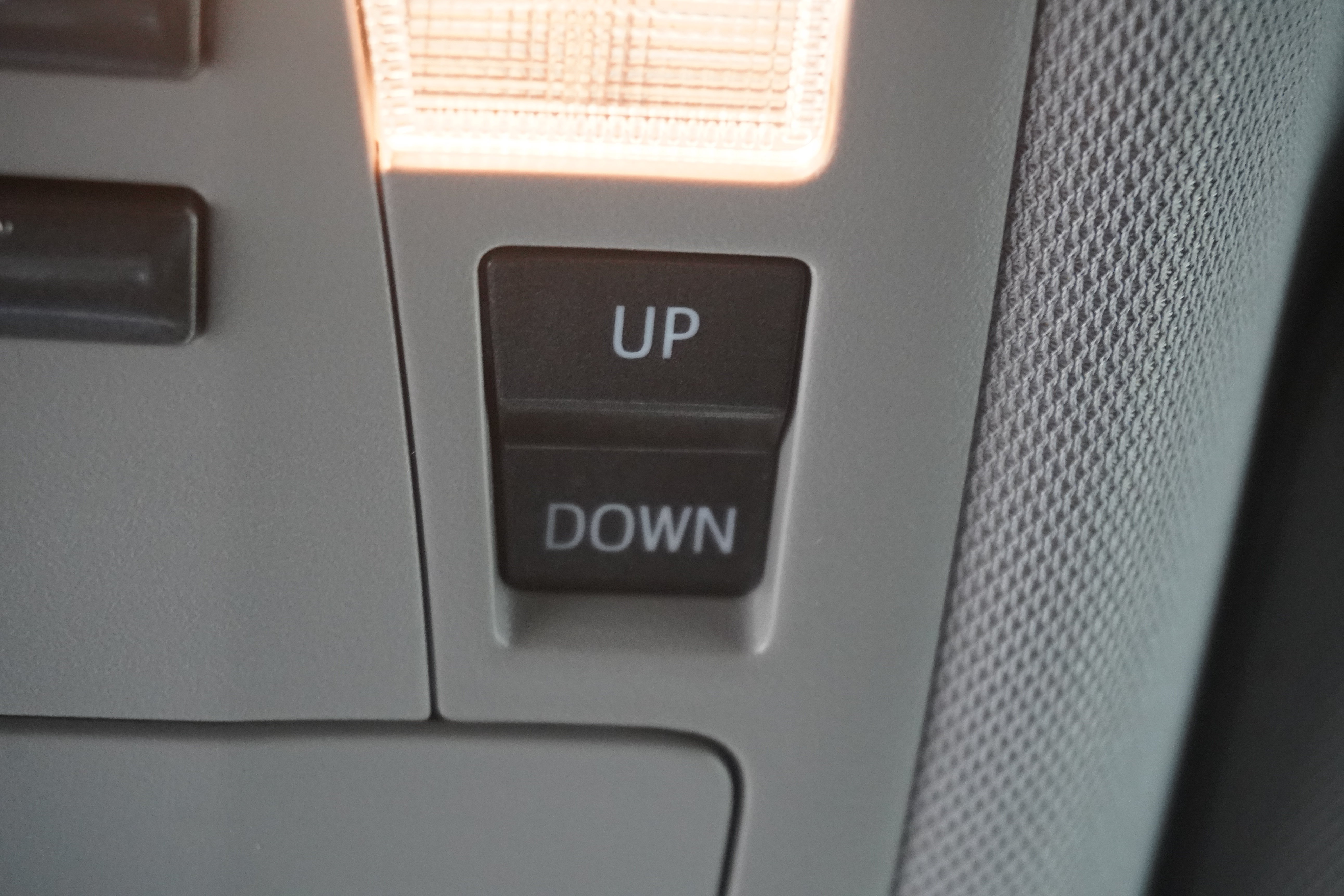Used 2017 Toyota Highlander XLE FWD image 24