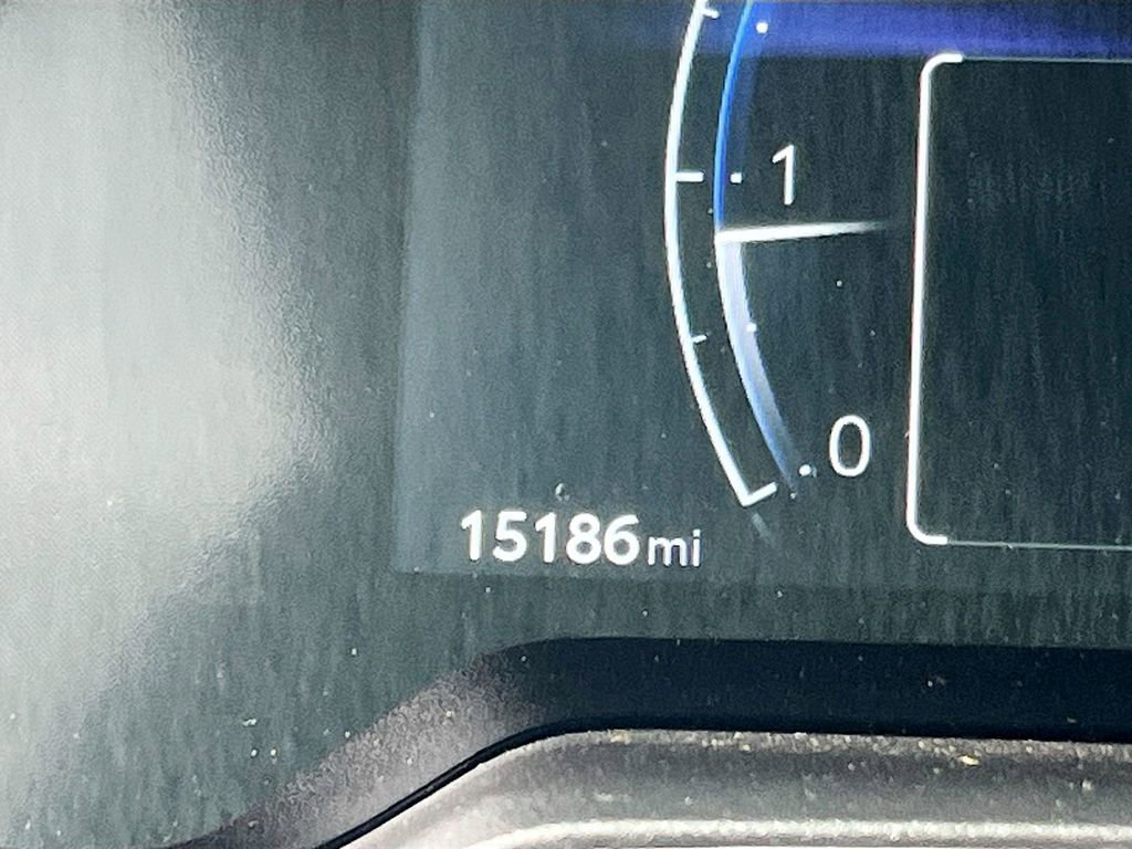 Used 2023 Toyota Corolla Cross XLE w/ Convenience Package FWD image 12