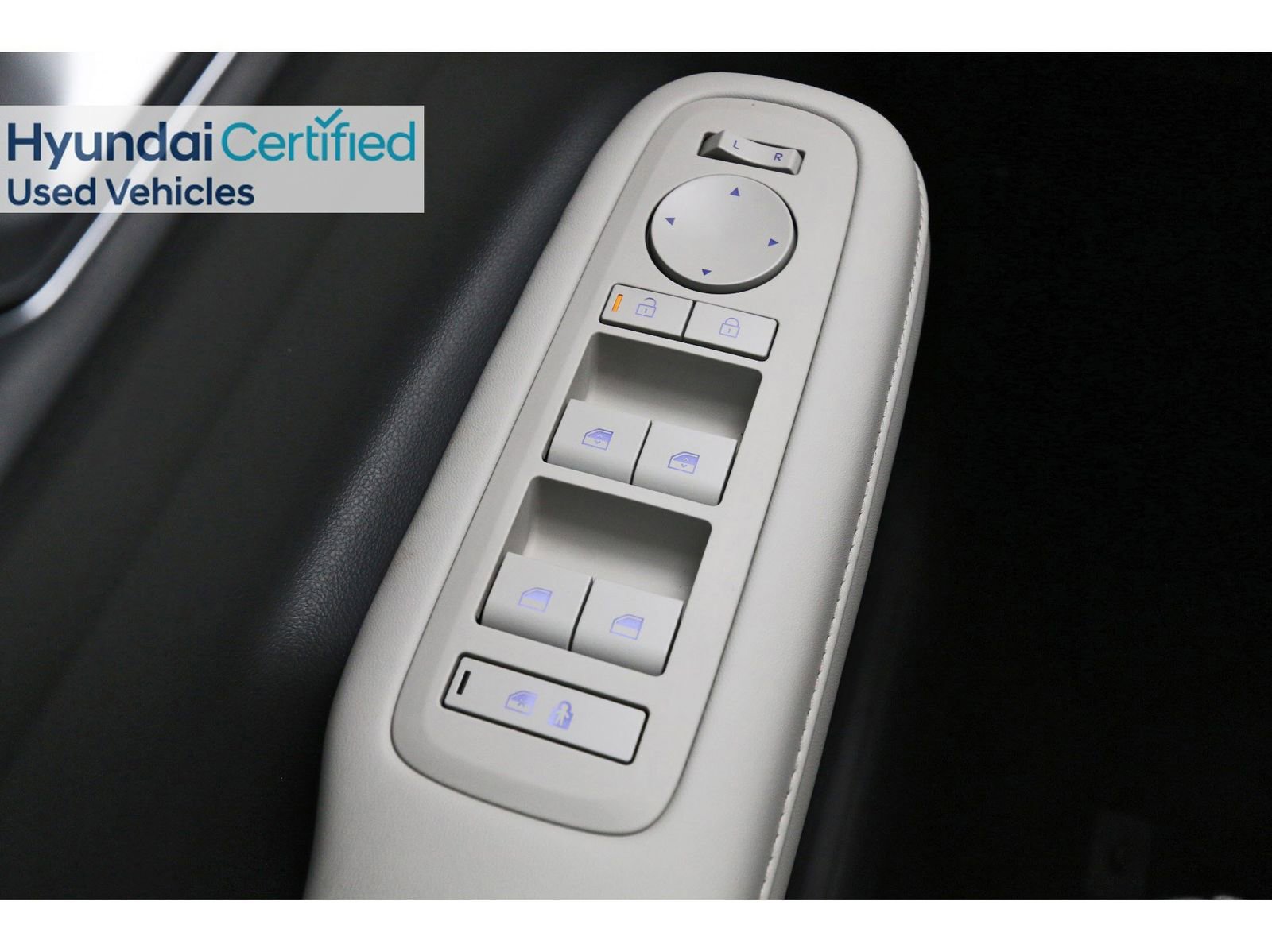 Used 2025 Hyundai Santa Fe SEL image 23