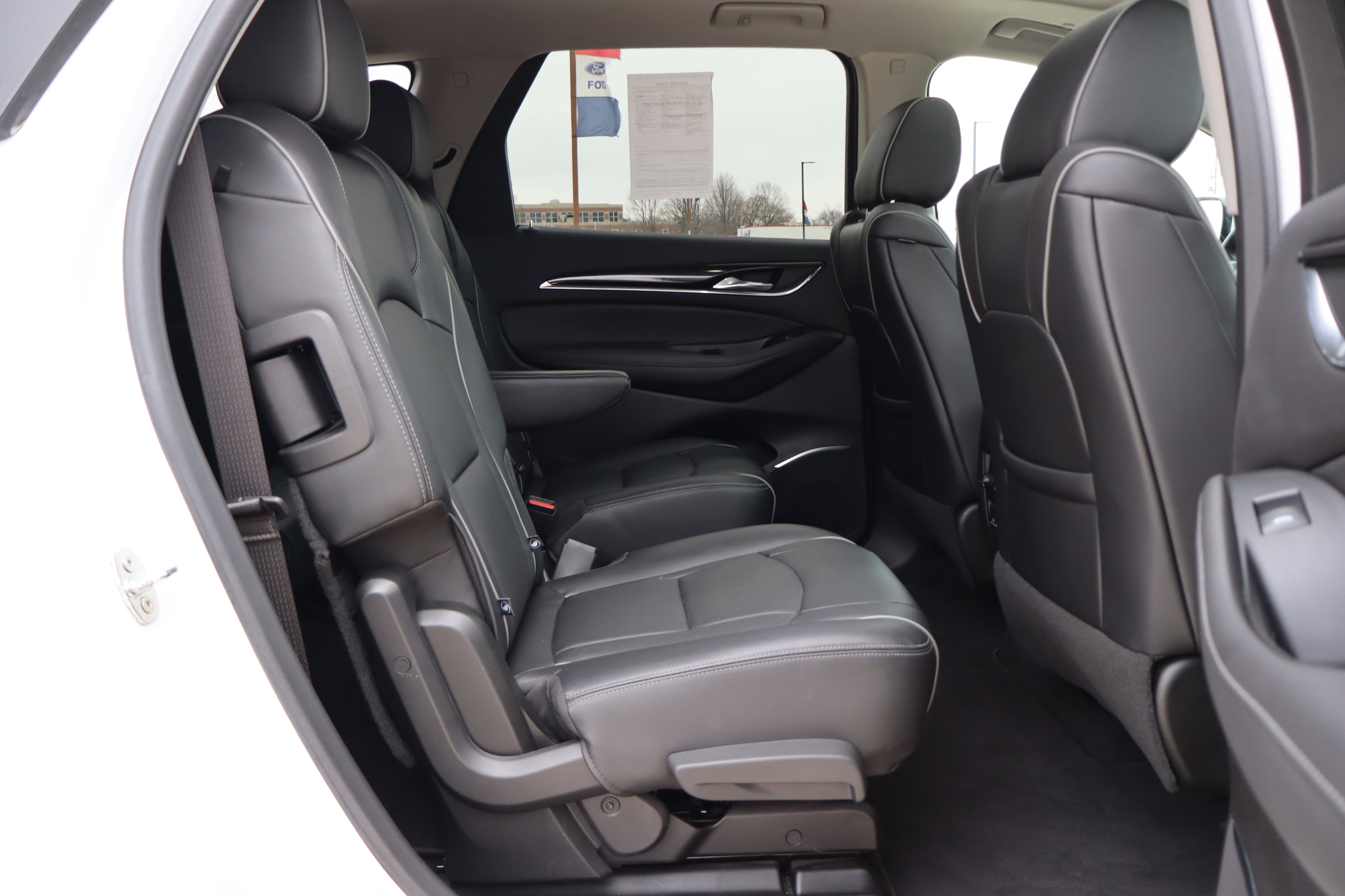 Used 2021 Buick Enclave Avenir image 14