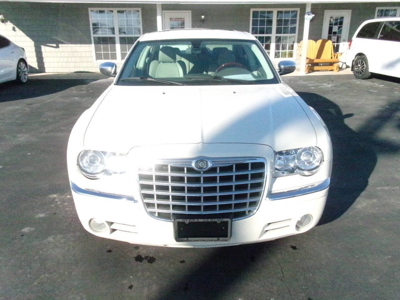 Used 2008 Chrysler 300 C w/ Luxury Group II image 9
