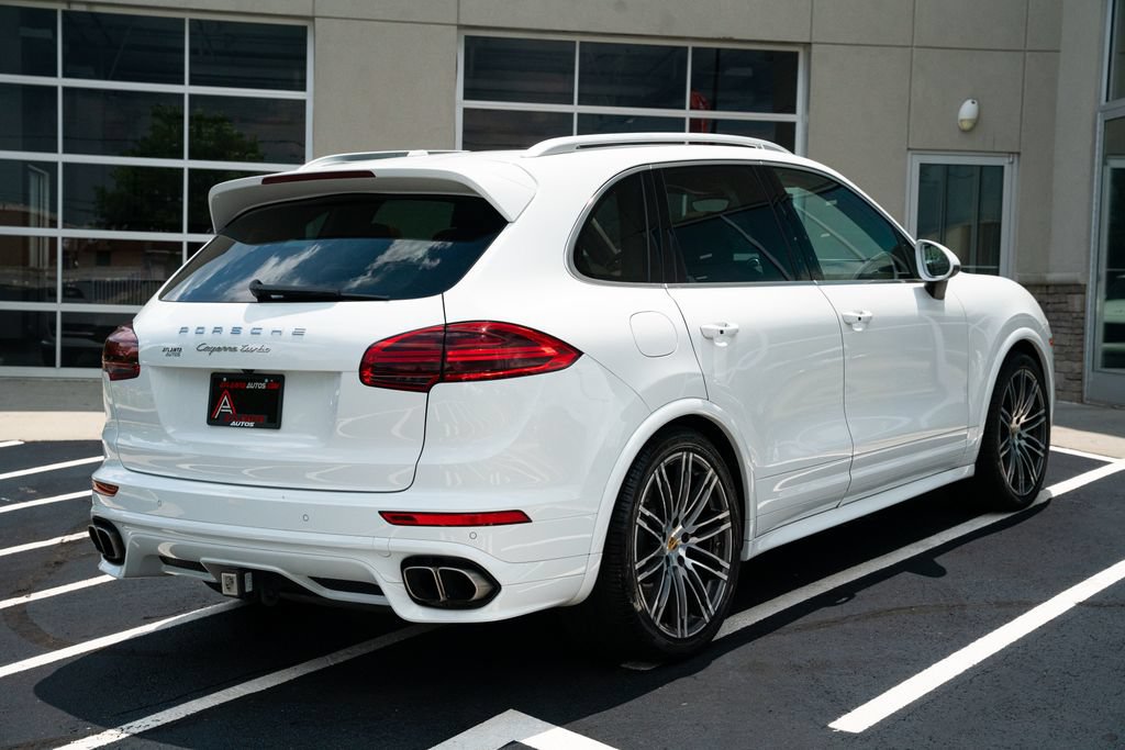 Used 2015 Porsche Cayenne Turbo AWD/4WD image 12