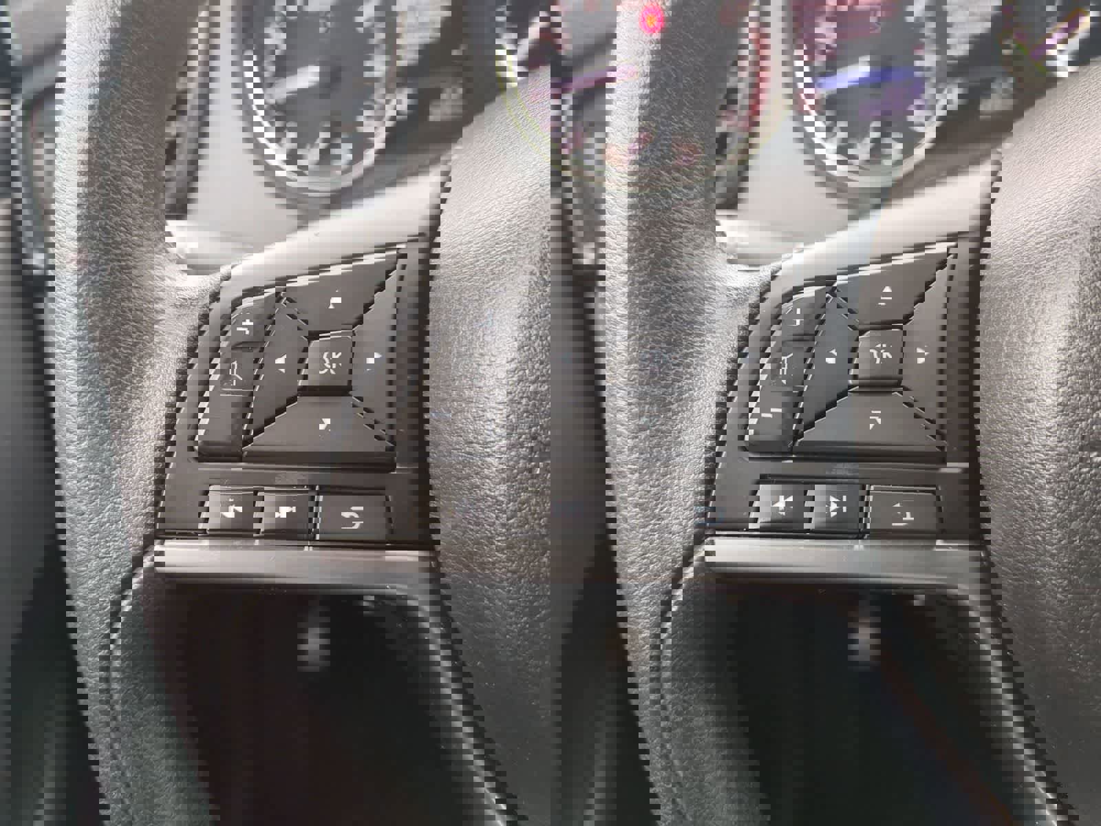 Used 2018 Nissan Rogue S AWD/4WD image 22