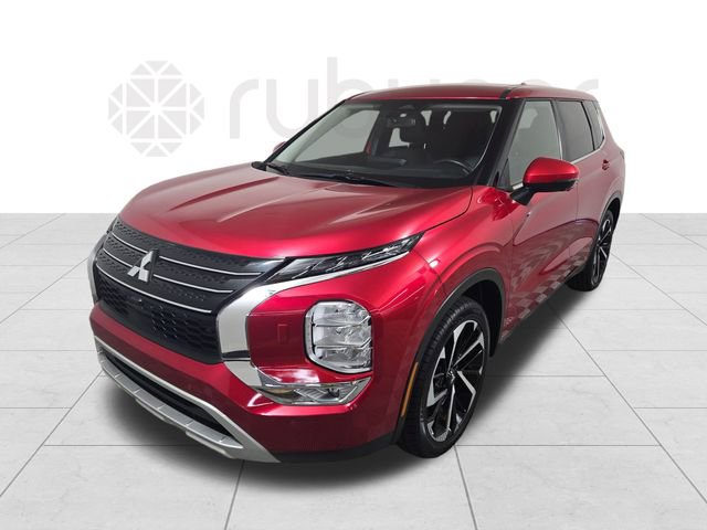 Used 2024 Mitsubishi Outlander SE Black Edition