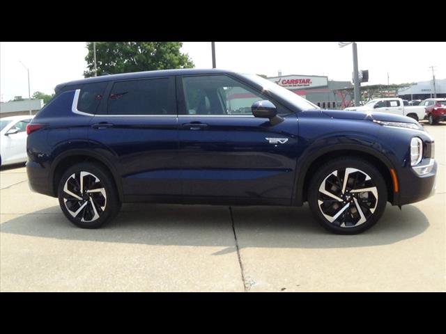 Used 2023 Mitsubishi Outlander SE AWD/4WD image 5