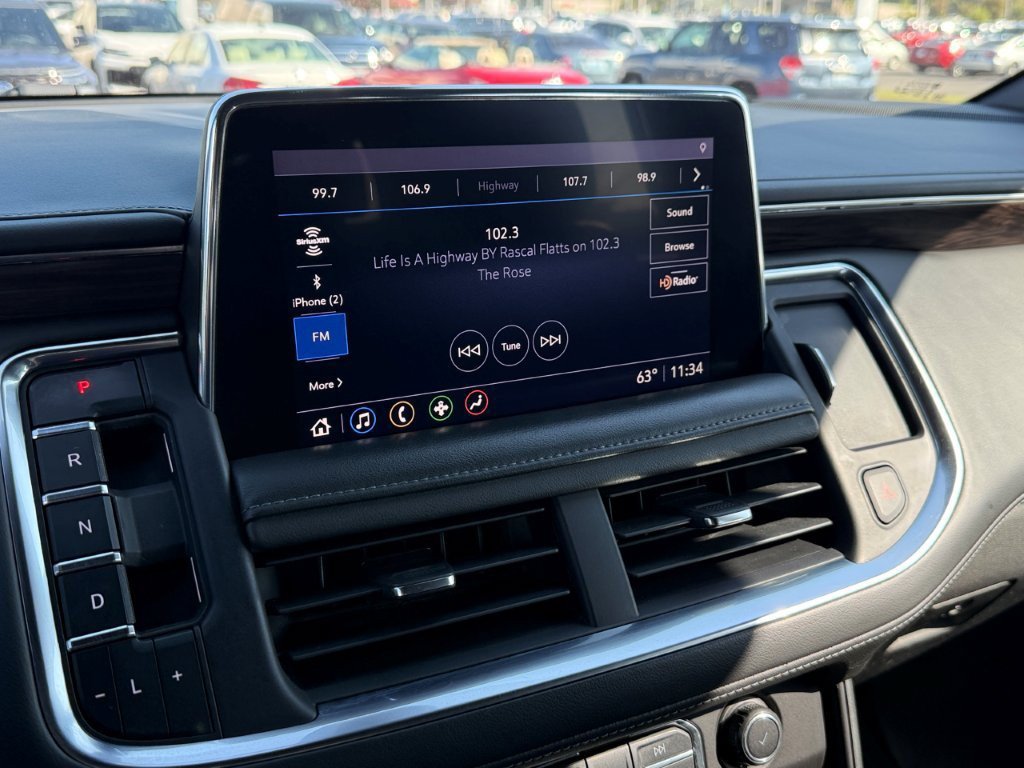 Used 2021 Chevrolet Suburban LT AWD/4WD image 27