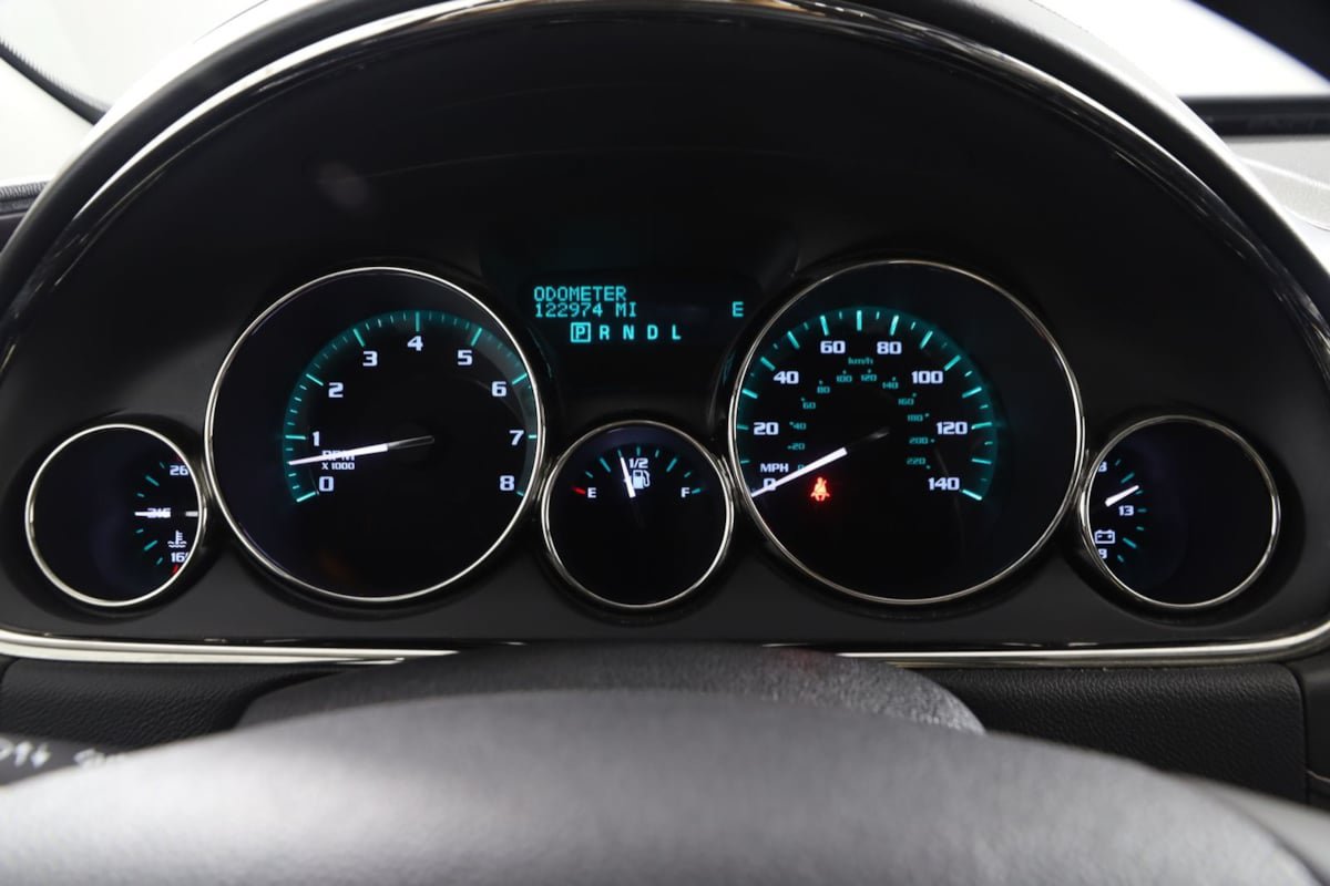 Used 2017 Buick Enclave Leather FWD image 17