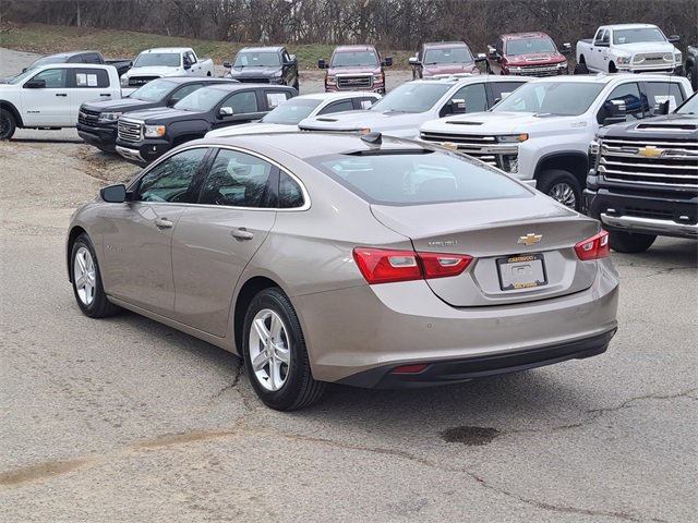 Used 2025 Chevrolet Malibu LS image 3