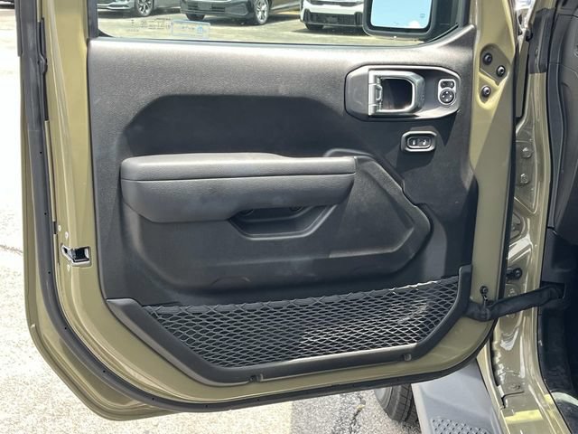 New 2025 Jeep Gladiator Sport AWD/4WD image 21