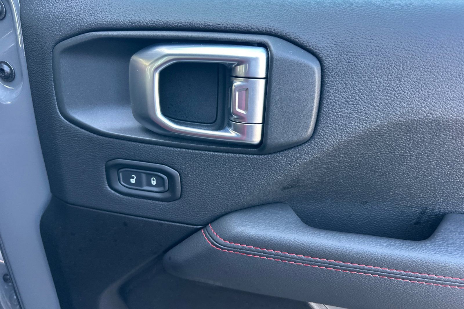 Used 2023 Jeep Wrangler Unlimited Rubicon 4xe image 19