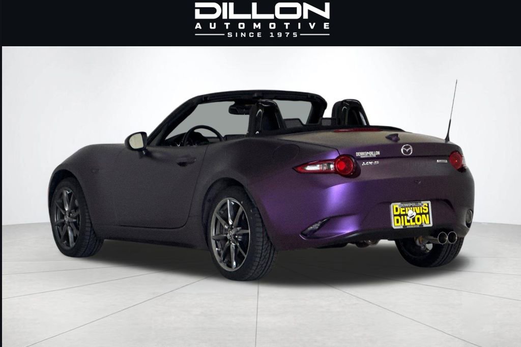 Used 2019 MAZDA MX-5 Miata Grand Touring w/ GT-S Package RWD image 6