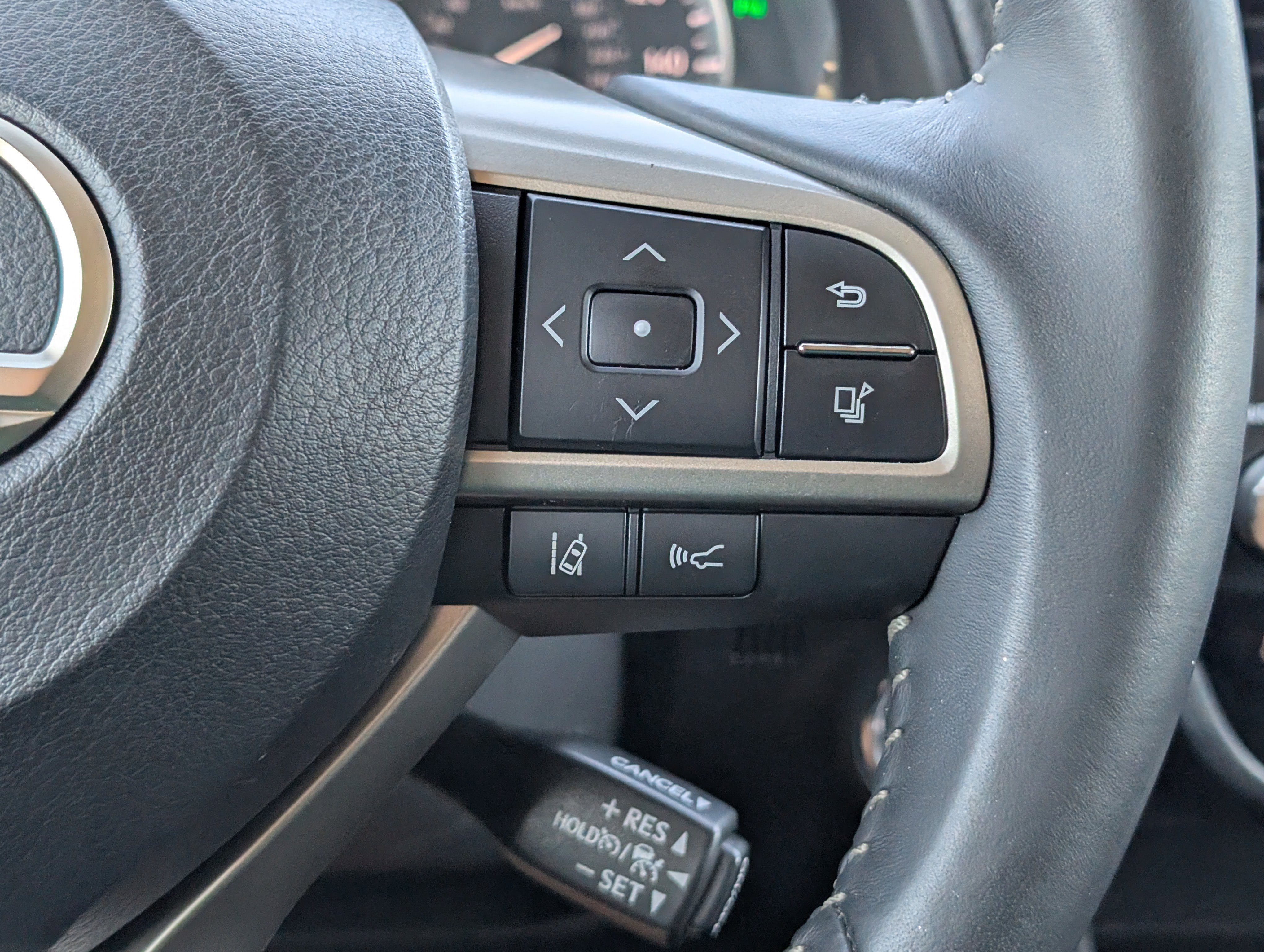 Used 2018 Lexus RX 350 FWD image 16