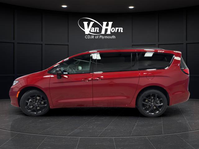 New 2026 Chrysler Pacifica Select image 6