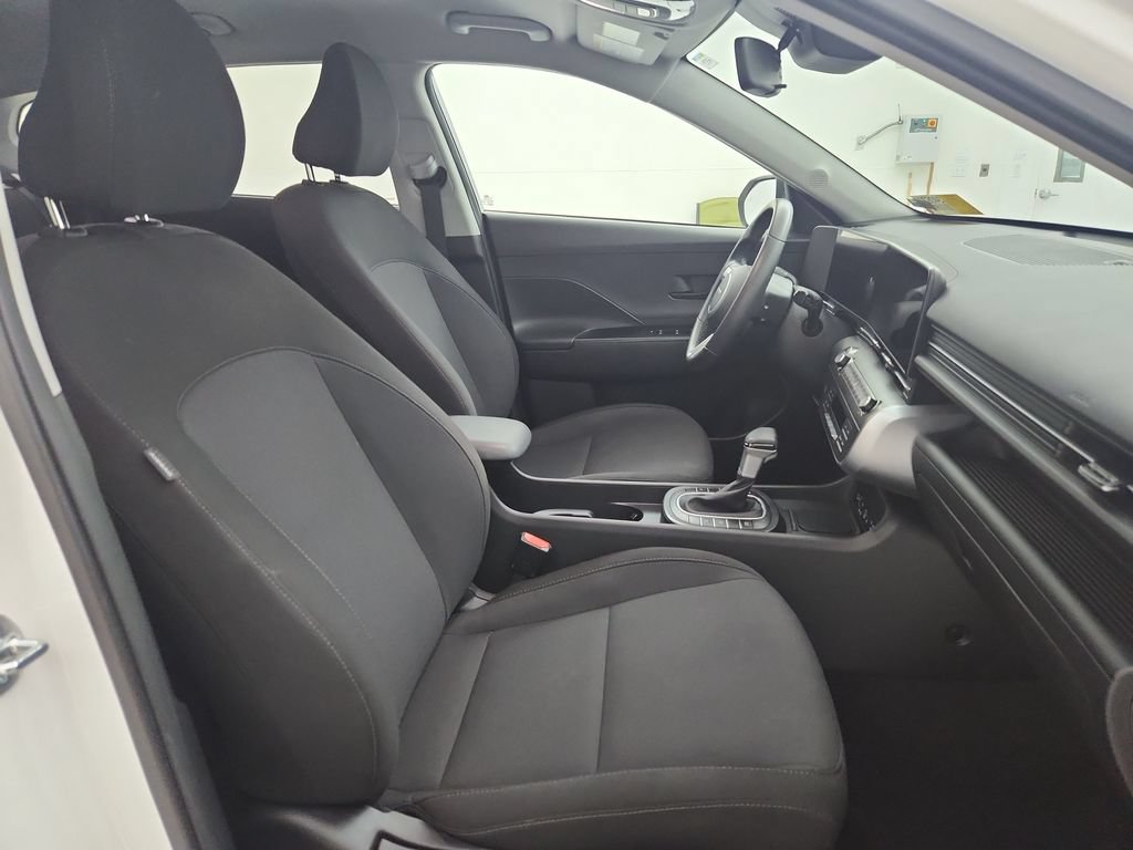 Used 2026 Hyundai Kona SEL Sport FWD image 35