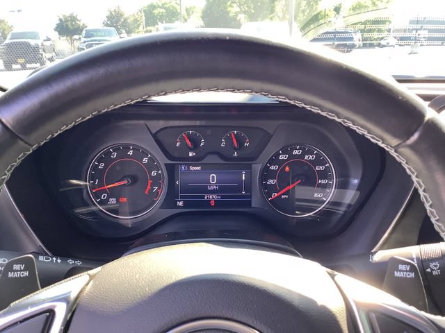 Used 2022 Chevrolet Camaro LT RWD image 13