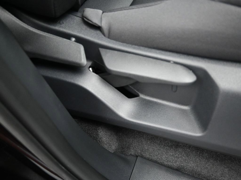 Used 2025 Toyota Tacoma SR5 image 26