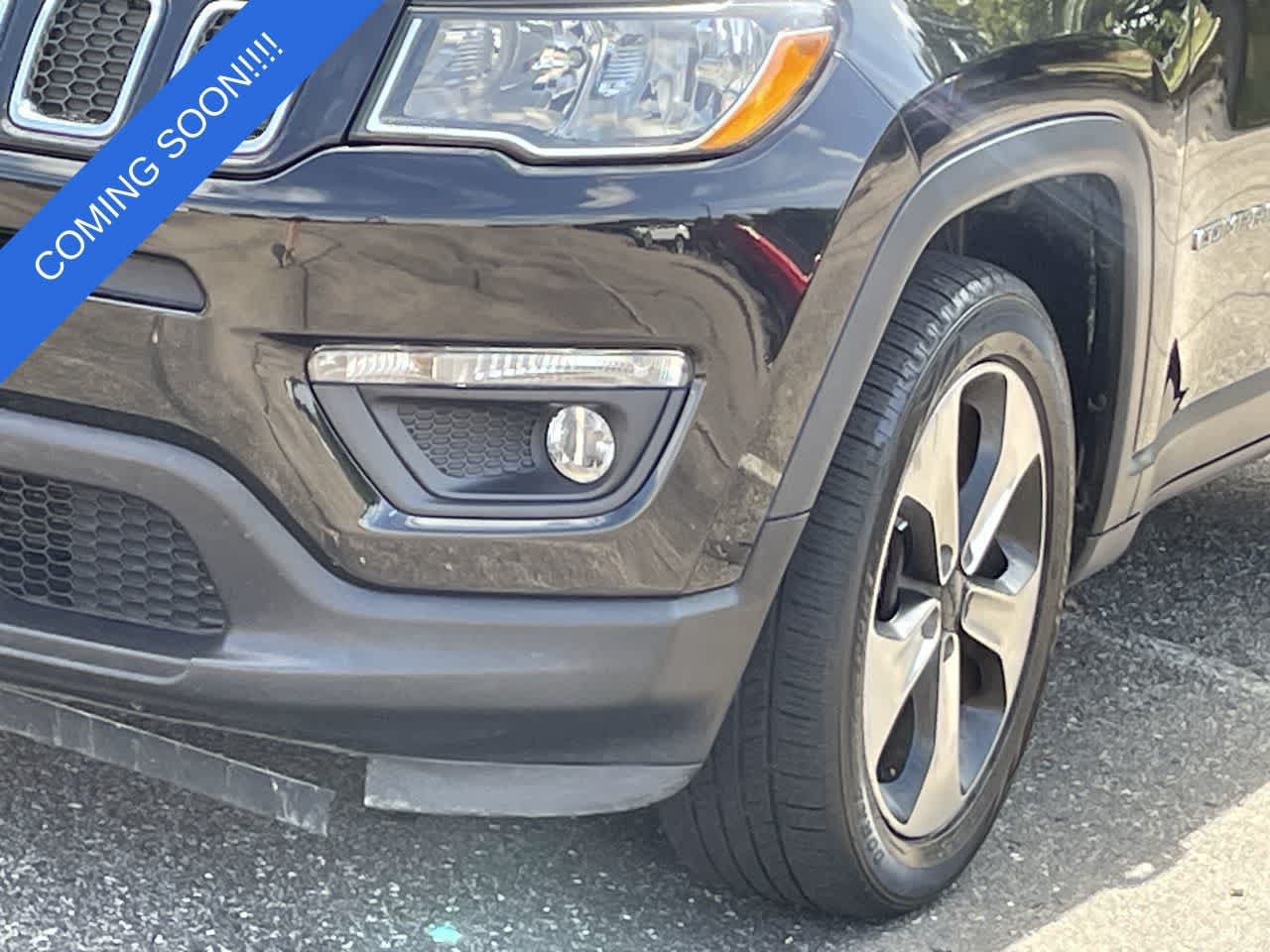 Used 2018 Jeep Compass Latitude w/ Cold Weather Group AWD/4WD image 34