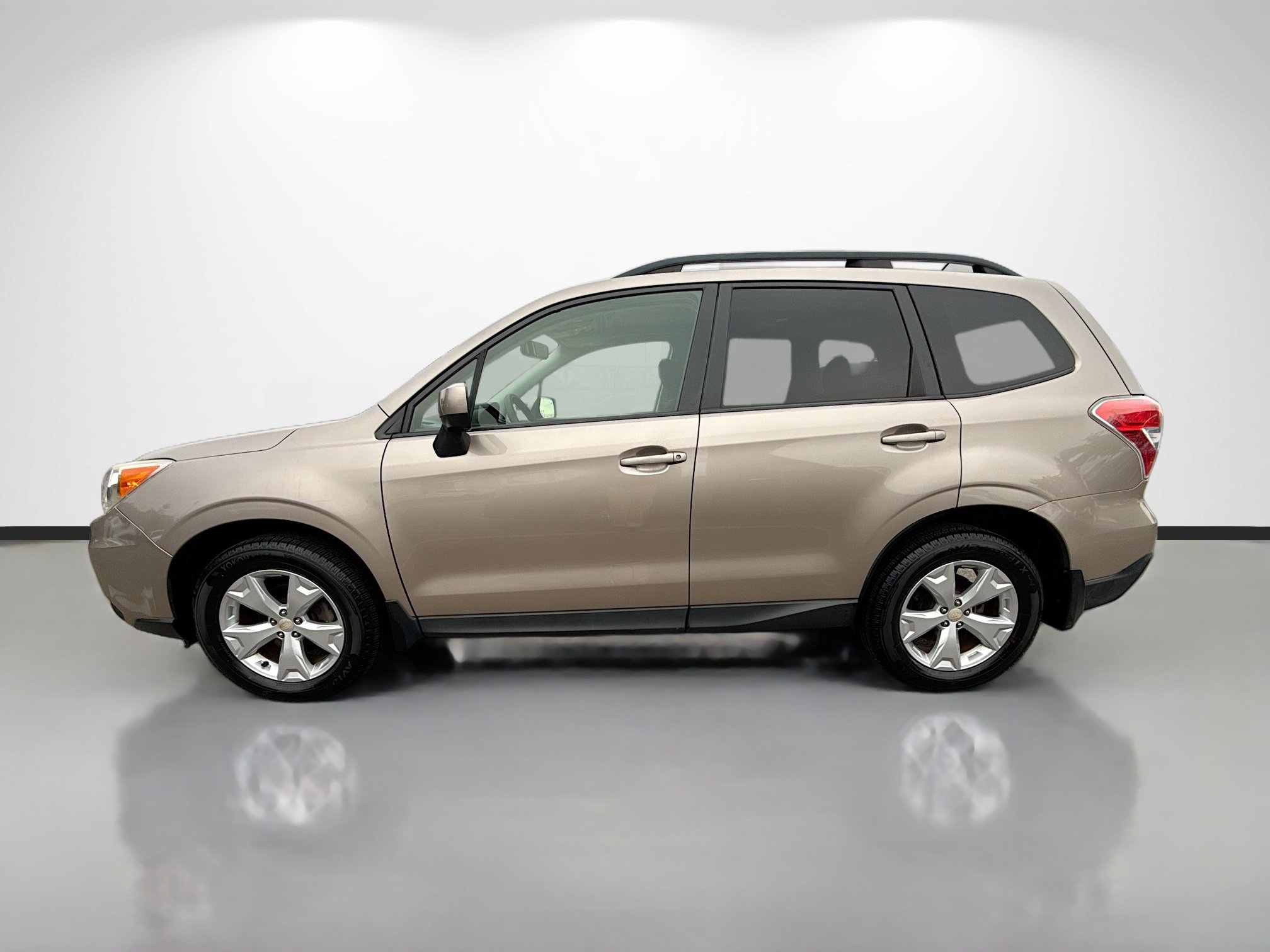 Used 2014 Subaru Forester 2.5i Premium w/ Popular Package #2 image 6