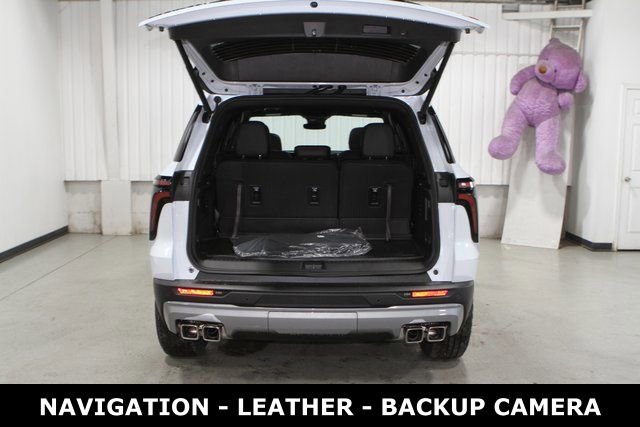 New 2026 Chevrolet Traverse Z71 w/ LPO, Floor Liner Package image 33