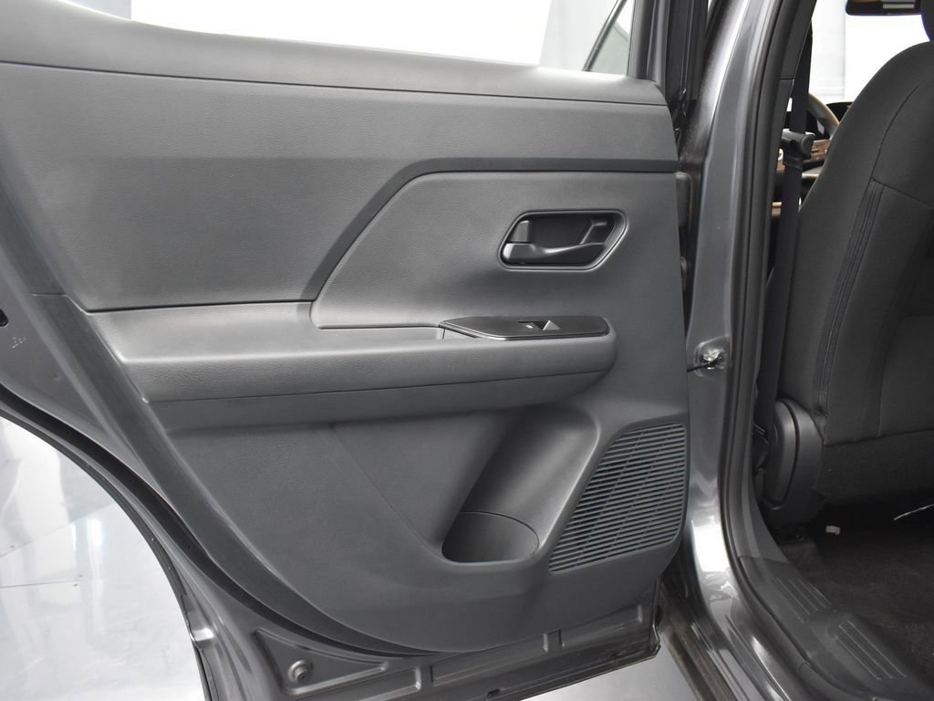 Used 2025 Nissan Kicks S image 16