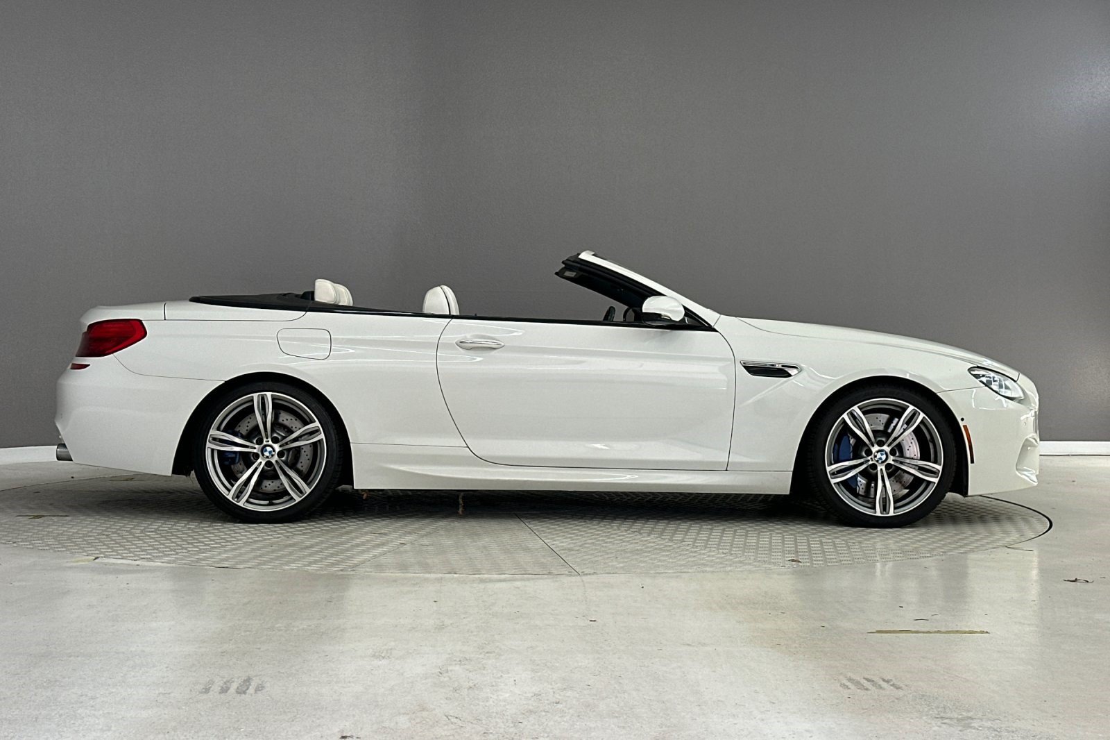 Used 2013 BMW M6 Convertible RWD image 8